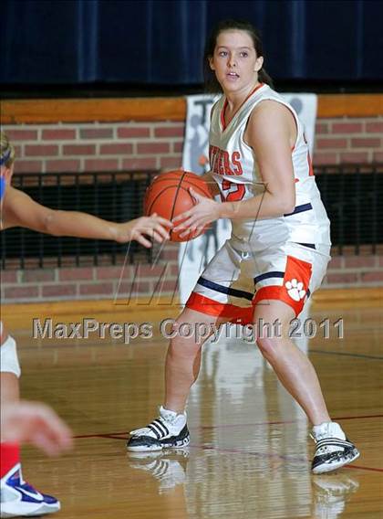 Thumbnail 1 in 9th Annual Carlinville Rotary Club Mid-Illinois All-Star Basketball Classic photogallery.