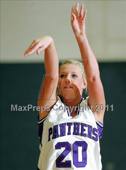 Thumbnail 2 in 9th Annual Carlinville Rotary Club Mid-Illinois All-Star Basketball Classic photogallery.