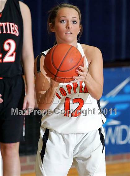Thumbnail 3 in 9th Annual Carlinville Rotary Club Mid-Illinois All-Star Basketball Classic photogallery.