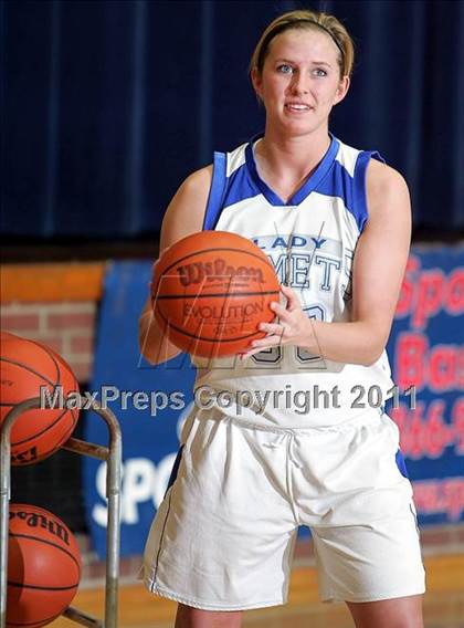 Thumbnail 1 in 9th Annual Carlinville Rotary Club Mid-Illinois All-Star Basketball Classic photogallery.