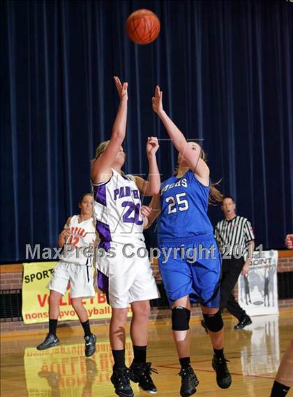 Thumbnail 1 in 9th Annual Carlinville Rotary Club Mid-Illinois All-Star Basketball Classic photogallery.
