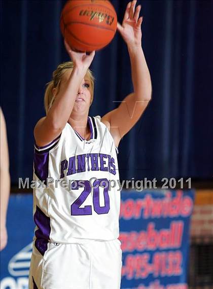Thumbnail 3 in 9th Annual Carlinville Rotary Club Mid-Illinois All-Star Basketball Classic photogallery.