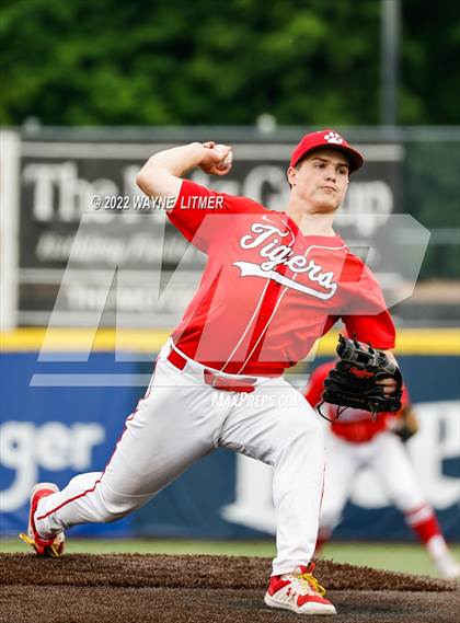 Thumbnail 1 in Dixie Heights vs Beechwood (Ninth Region Quarterfinal) photogallery.