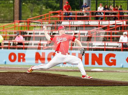 Thumbnail 2 in Dixie Heights vs Beechwood (Ninth Region Quarterfinal) photogallery.