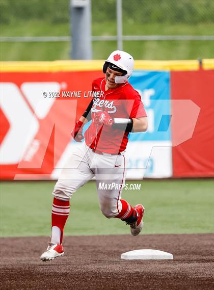 Thumbnail 2 in Dixie Heights vs Beechwood (Ninth Region Quarterfinal) photogallery.