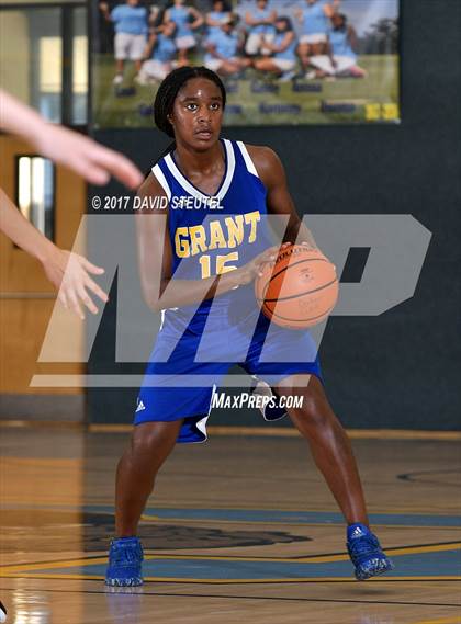 Thumbnail 2 in Grant vs. Selma (40th Claude Brock Memorial) photogallery.