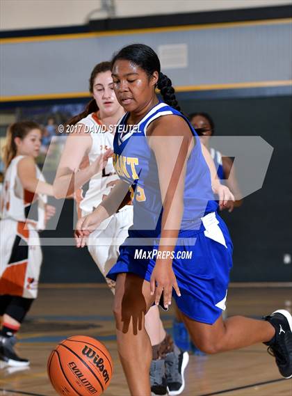 Thumbnail 1 in Grant vs. Selma (40th Claude Brock Memorial) photogallery.