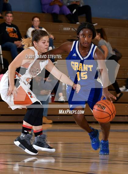 Thumbnail 2 in Grant vs. Selma (40th Claude Brock Memorial) photogallery.