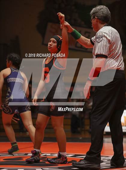 Thumbnail 1 in Selma vs. Golden Valley photogallery.