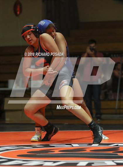 Thumbnail 2 in Selma vs. Golden Valley photogallery.