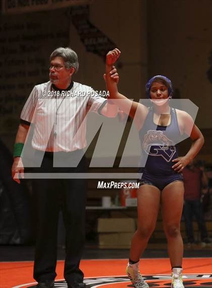 Thumbnail 2 in Selma vs. Golden Valley photogallery.