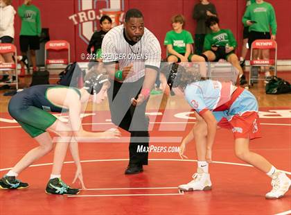 Thumbnail 2 in Tri-Meet: Myers Park, Weddington @ Olympic photogallery.