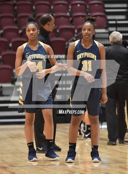 Thumbnail 1 in Rocky Mount vs. SouthWest Edgecombe (Nash County Christmas Tournament) photogallery.