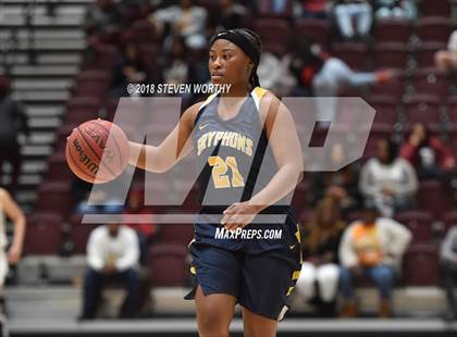 Thumbnail 2 in Rocky Mount vs. SouthWest Edgecombe (Nash County Christmas Tournament) photogallery.