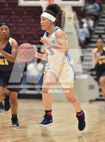 Thumbnail 2 in Rocky Mount vs. SouthWest Edgecombe (Nash County Christmas Tournament) photogallery.