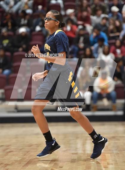 Thumbnail 1 in Rocky Mount vs. SouthWest Edgecombe (Nash County Christmas Tournament) photogallery.