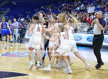 Thumbnail 3 in Gruver vs. Stamford (UIL 2A State Final)  photogallery.