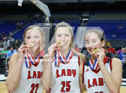 Thumbnail 1 in Gruver vs. Stamford (UIL 2A State Final)  photogallery.