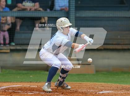 Thumbnail 1 in Kingfisher vs Elgin photogallery.