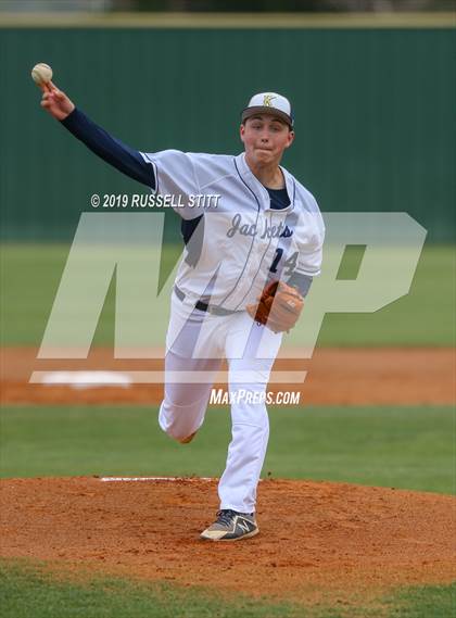 Thumbnail 1 in Kingfisher vs Elgin photogallery.
