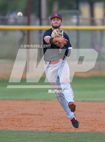 Thumbnail 2 in Kingfisher vs Elgin photogallery.