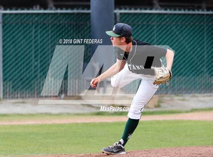 Thumbnail 3 in De La Salle vs. San Ramon Valley (CIF NCS D1 Quarterfinal) photogallery.