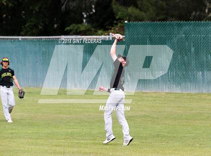 Thumbnail 1 in De La Salle vs. San Ramon Valley (CIF NCS D1 Quarterfinal) photogallery.