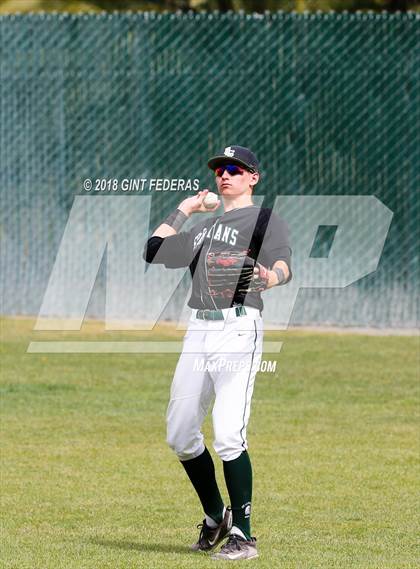 Thumbnail 3 in De La Salle vs. San Ramon Valley (CIF NCS D1 Quarterfinal) photogallery.