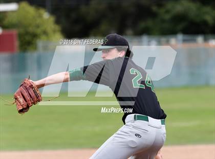 Thumbnail 2 in De La Salle vs. San Ramon Valley (CIF NCS D1 Quarterfinal) photogallery.