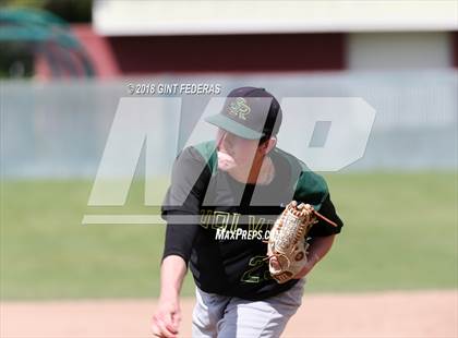 Thumbnail 3 in De La Salle vs. San Ramon Valley (CIF NCS D1 Quarterfinal) photogallery.