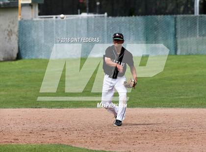 Thumbnail 1 in De La Salle vs. San Ramon Valley (CIF NCS D1 Quarterfinal) photogallery.