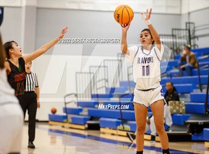 Thumbnail 3 in Smoky Hill vs Denver South (Boulder Valley Invitational) photogallery.