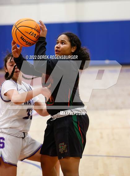 Thumbnail 1 in Smoky Hill vs Denver South (Boulder Valley Invitational) photogallery.