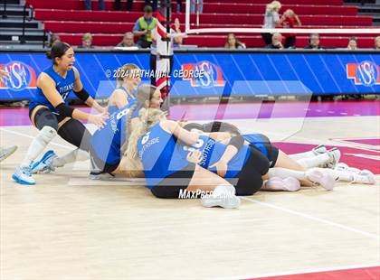 Thumbnail 1 in Papillion-LaVista South vs. Elkhorn South (NSAA Class A Final) photogallery.