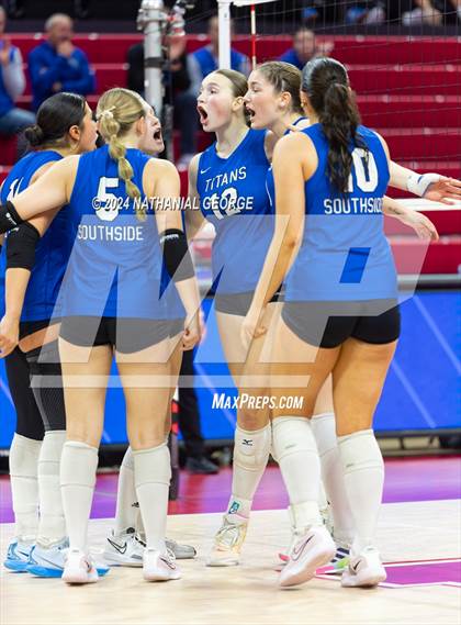 Thumbnail 3 in Papillion-LaVista South vs. Elkhorn South (NSAA Class A Final) photogallery.