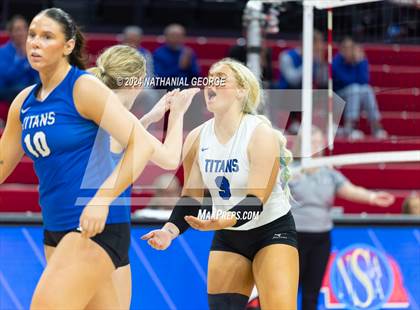 Thumbnail 2 in Papillion-LaVista South vs. Elkhorn South (NSAA Class A Final) photogallery.