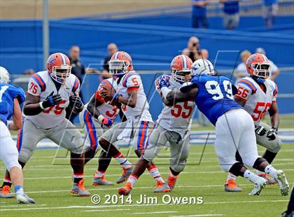 Thumbnail 1 in East St. Louis @ St. Xavier (2014 Crosstown Showdown) photogallery.