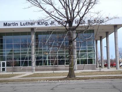 Thumbnail 3 in King TOC Ceremony photogallery.