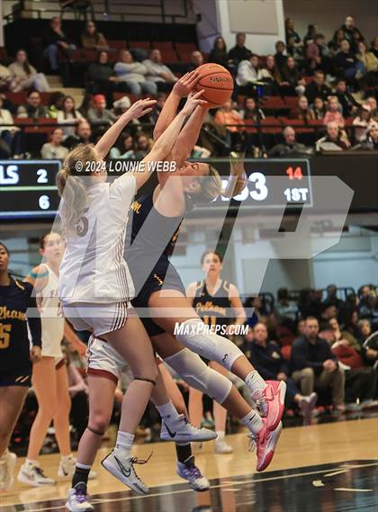 Thumbnail 3 in Pelham vs Albertus Magnus (NYSPHSAA Section 1 Class AA Semifinal) photogallery.
