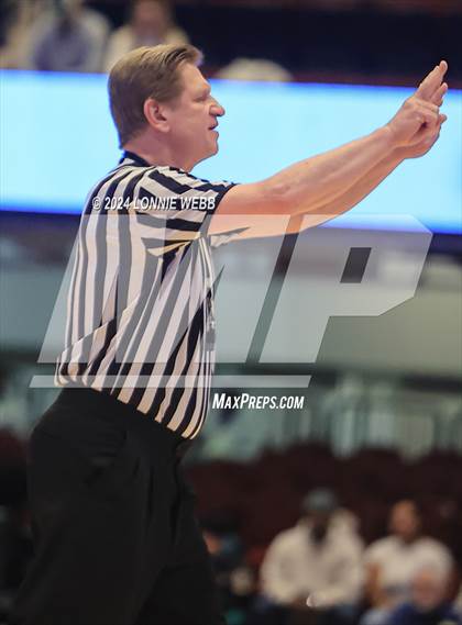Thumbnail 3 in Pelham vs Albertus Magnus (NYSPHSAA Section 1 Class AA Semifinal) photogallery.