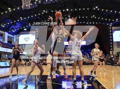 Thumbnail 3 in Pelham vs Albertus Magnus (NYSPHSAA Section 1 Class AA Semifinal) photogallery.