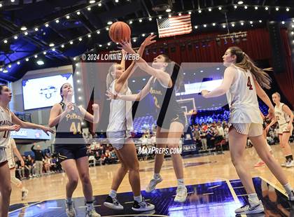 Thumbnail 3 in Pelham vs Albertus Magnus (NYSPHSAA Section 1 Class AA Semifinal) photogallery.