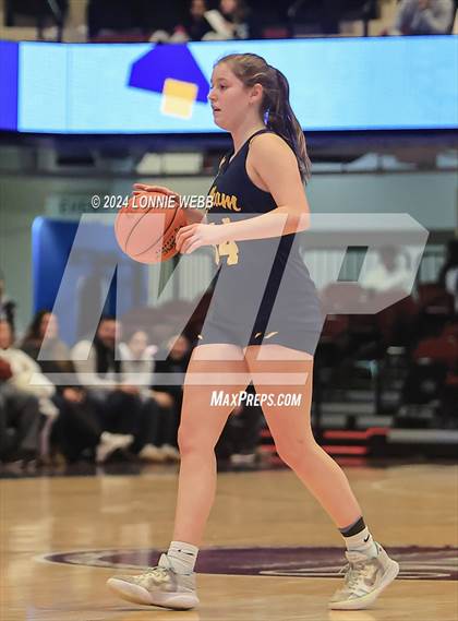 Thumbnail 2 in Pelham vs Albertus Magnus (NYSPHSAA Section 1 Class AA Semifinal) photogallery.