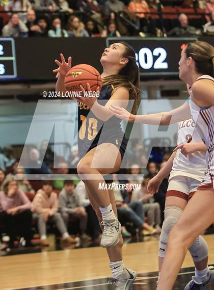 Thumbnail 1 in Pelham vs Albertus Magnus (NYSPHSAA Section 1 Class AA Semifinal) photogallery.