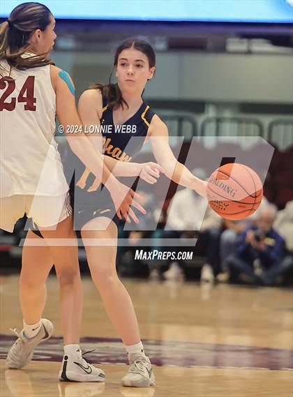 Thumbnail 3 in Pelham vs Albertus Magnus (NYSPHSAA Section 1 Class AA Semifinal) photogallery.