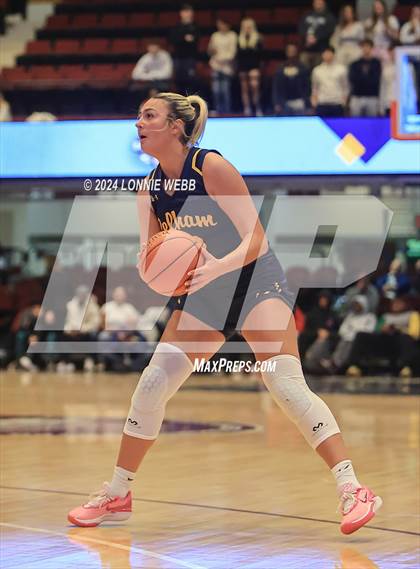 Thumbnail 1 in Pelham vs Albertus Magnus (NYSPHSAA Section 1 Class AA Semifinal) photogallery.