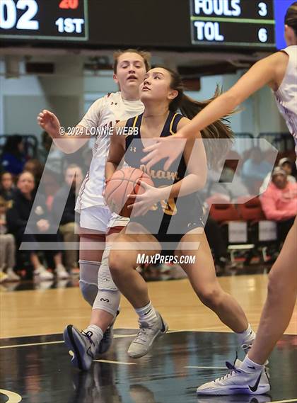 Thumbnail 2 in Pelham vs Albertus Magnus (NYSPHSAA Section 1 Class AA Semifinal) photogallery.