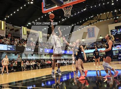 Thumbnail 1 in Pelham vs Albertus Magnus (NYSPHSAA Section 1 Class AA Semifinal) photogallery.