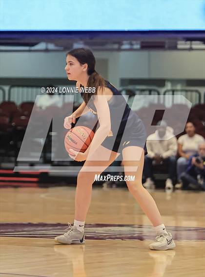 Thumbnail 2 in Pelham vs Albertus Magnus (NYSPHSAA Section 1 Class AA Semifinal) photogallery.