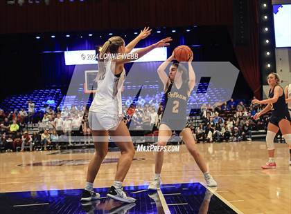 Thumbnail 1 in Pelham vs Albertus Magnus (NYSPHSAA Section 1 Class AA Semifinal) photogallery.